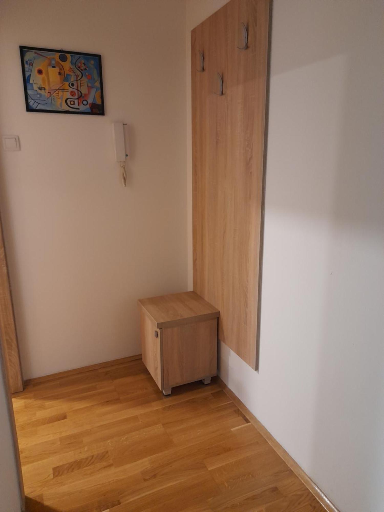דירות פודגוריצה Ogi Apartman מראה חיצוני תמונה